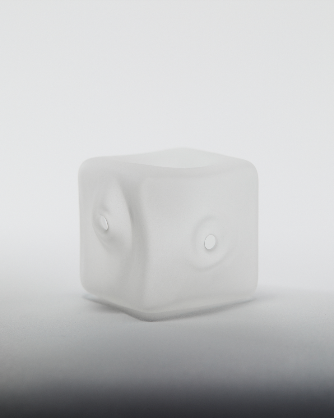 [P-010] | Cube Pipe [Frosted]